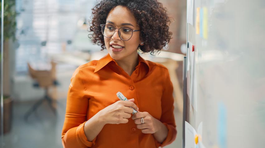 EMB helfen euch, ein Energiemanagementsystem erfolgreich einzuführen. © Shutterstock, Gorodenkoff