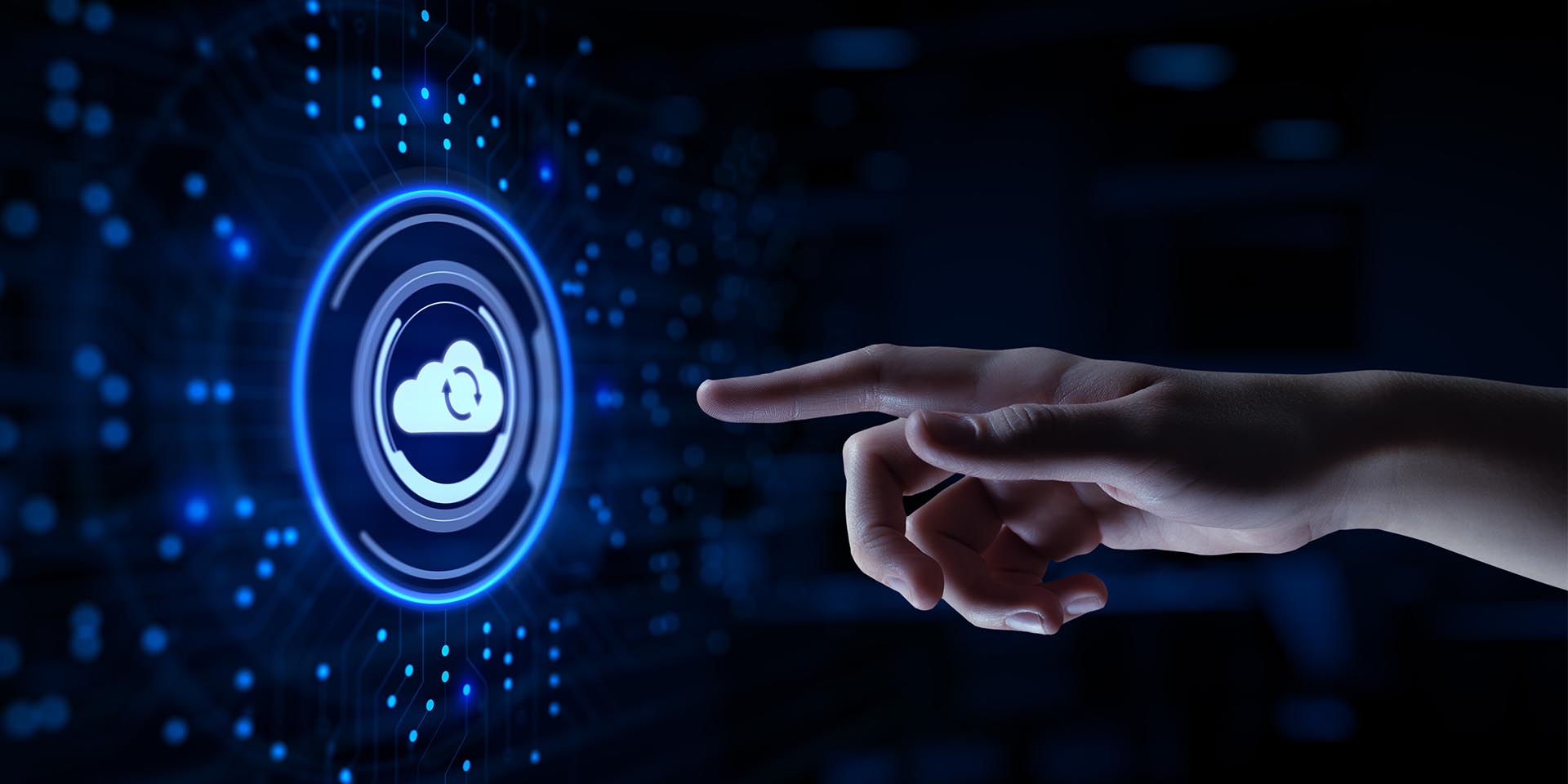 Moderne Informationssicherheit:Da immer mehr Unternehmen ihre Tätigkeiten und Daten auf Cloud-Dienste verlagern, wächst die Sorge um die Sicherheit und den Datenschutz. Hier kommt die ISO 27017 ins Spiel – eine der wichtigsten internationalen Normen, die sich auf die Sicherheit von Cloud-Diensten konzentriert.