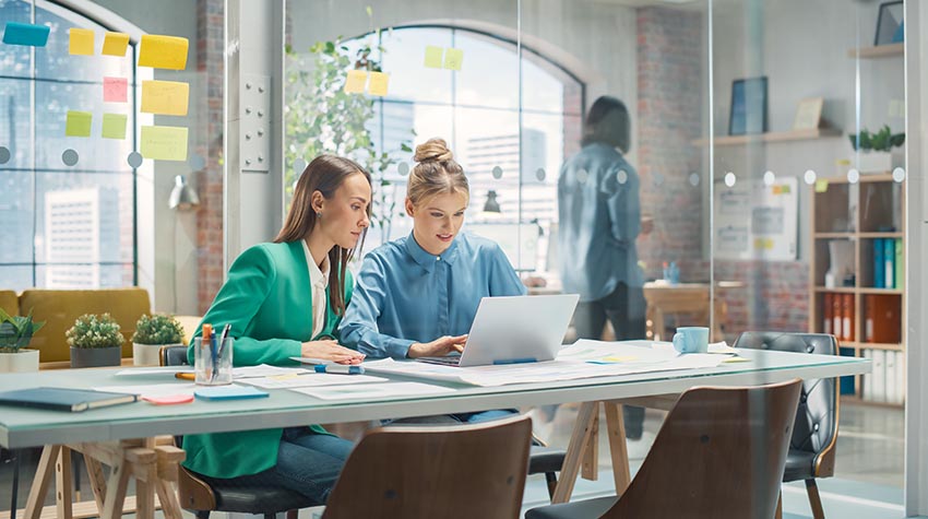 Es gibt zahlreiche Möglichkeiten, das Onboarding attraktiver zu machen. © Shutterstock, Gorodenkoff